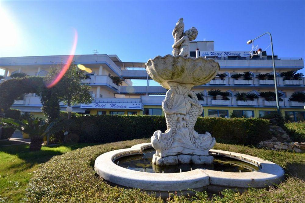 Hotel Marina Розето-дельи-Абруцци Экстерьер фото