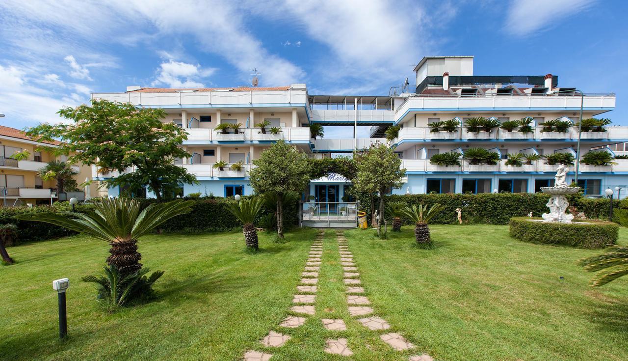 Hotel Marina Розето-дельи-Абруцци Экстерьер фото